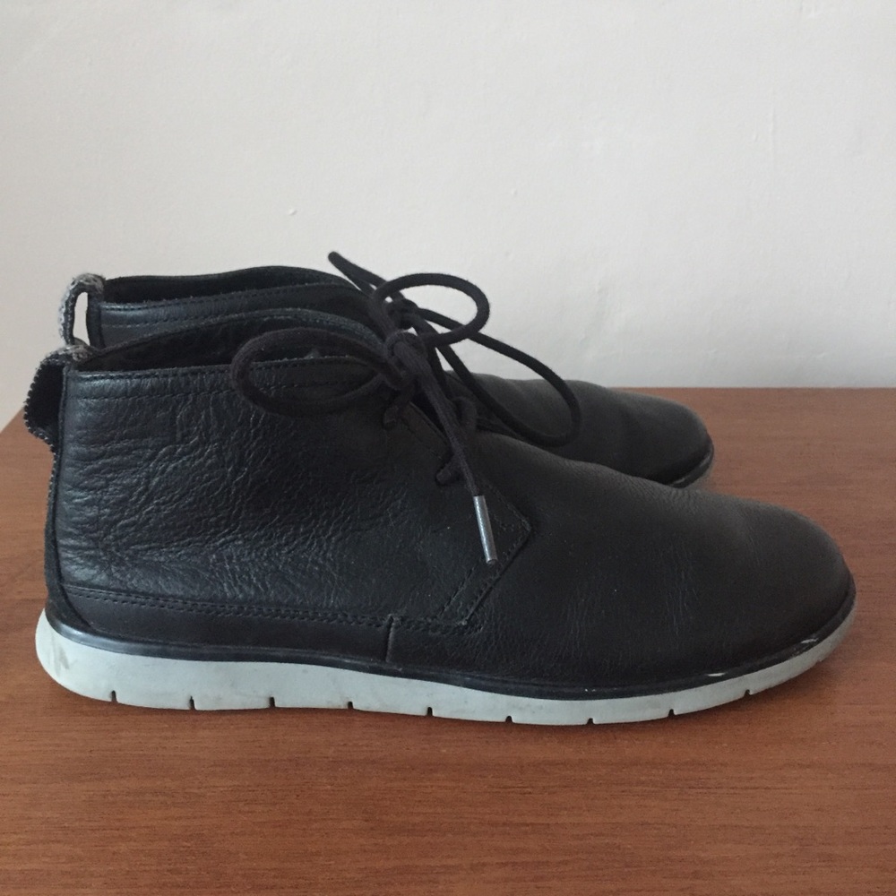🚫SOLD🚫UGG Freamon mens black chukka boots